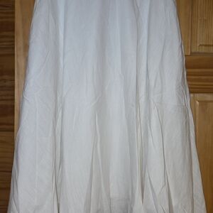 Elegant White Women's Skirt